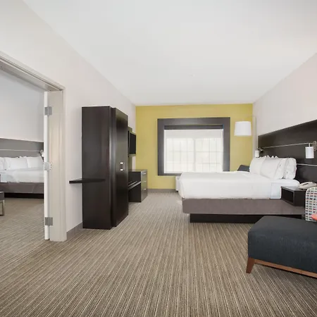 Holiday Inn Express Hotel & Suites Fort Collins By Ihg Exterior photo