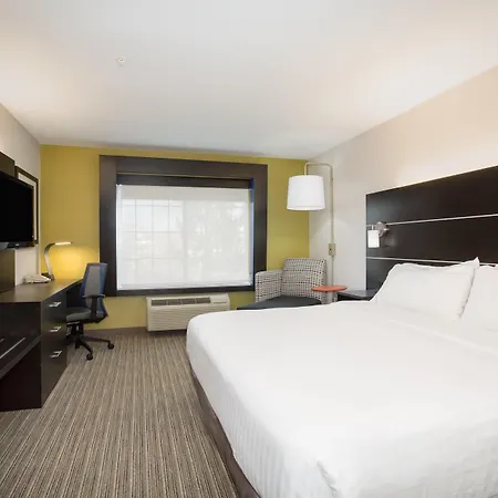 Holiday Inn Express Hotel & Suites Fort Collins By Ihg Exterior photo