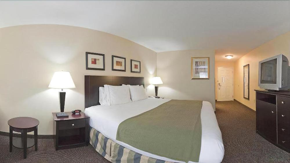 Hotel Express & Collins By Ihg