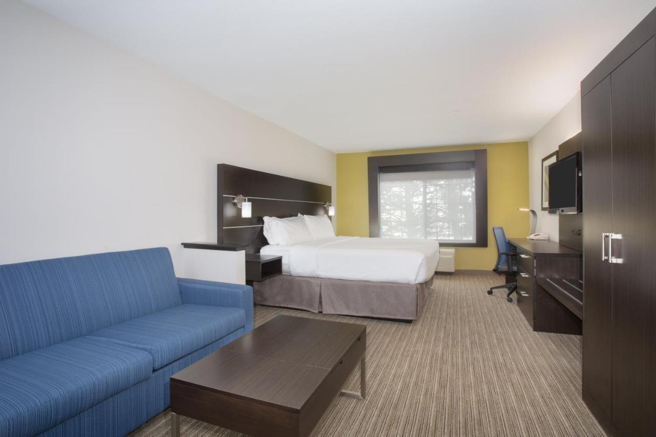 Express & Collins By Ihg