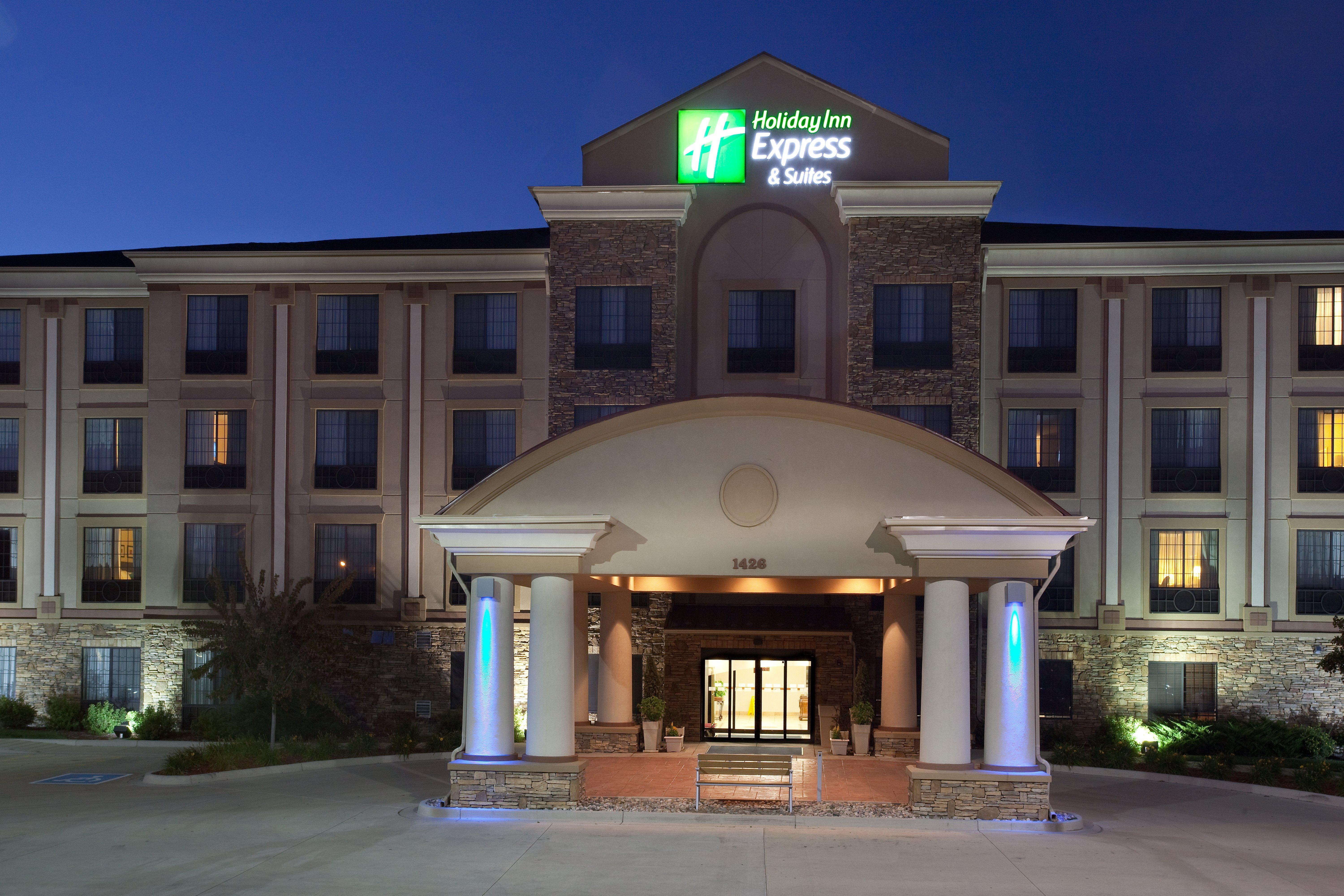 Express & Collins By Ihg Fort Collins