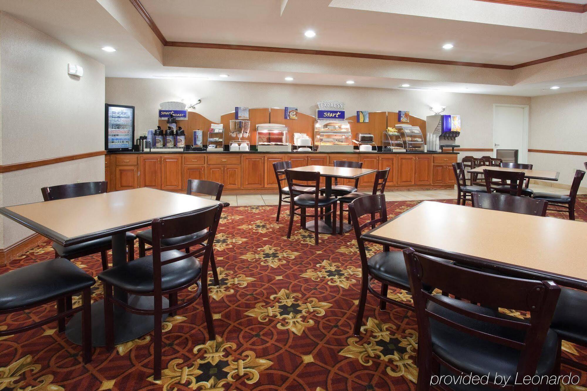 Express & Collins By Ihg 2* Fort Collins
